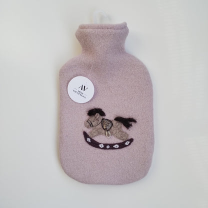 Wärmflasche lila - Schaukelpferd
