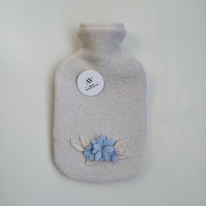 Wärmflasche hellblau - Blumen für DICH