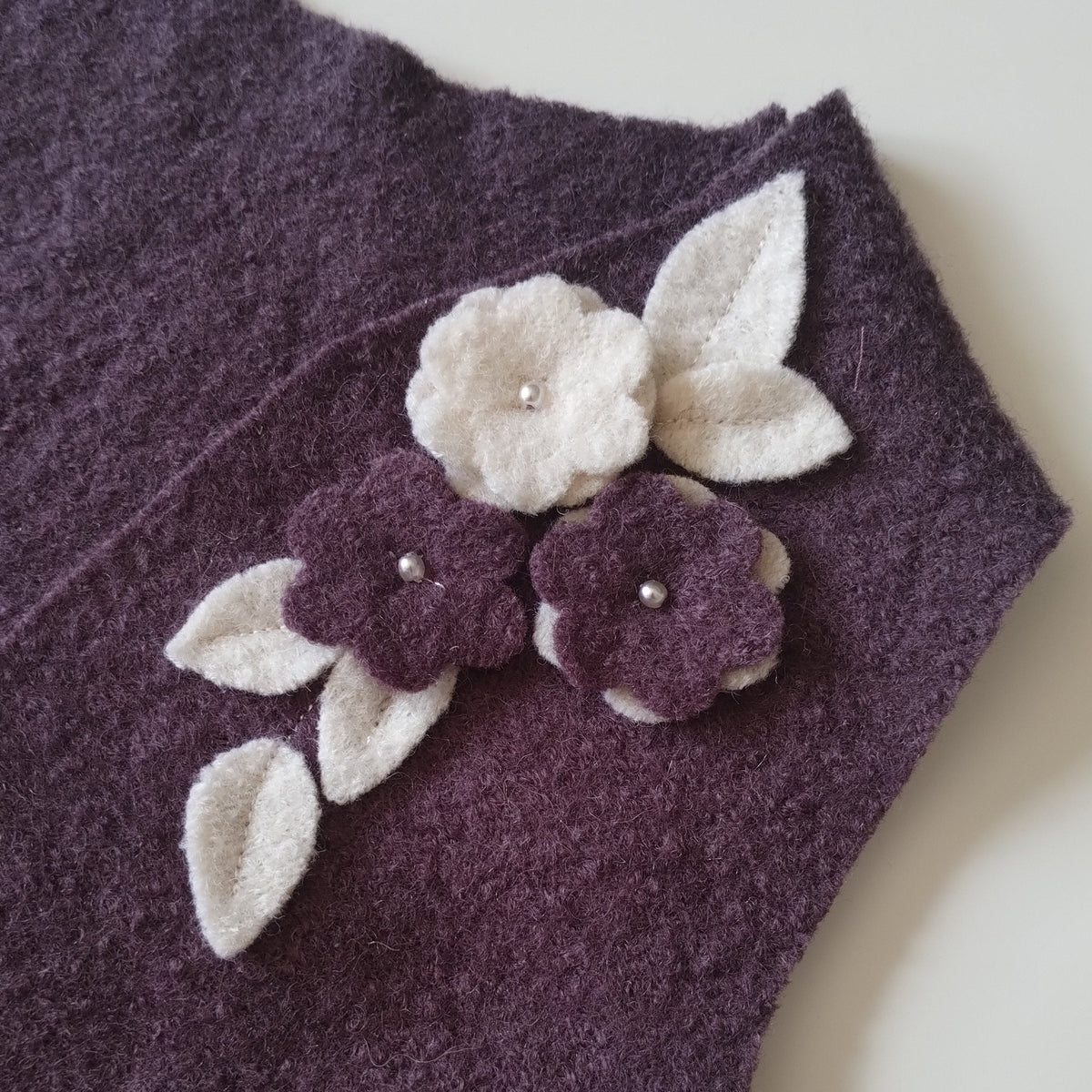 Walkweste - plum flowers